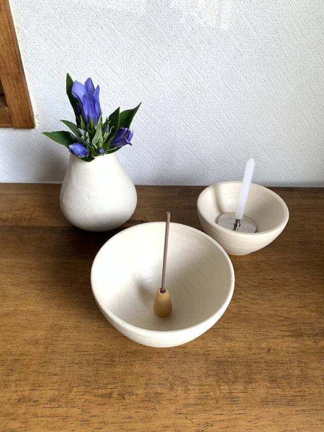 仏具(三具足) 乳白 | iichi 日々の暮らしを心地よくするハンドメイドや