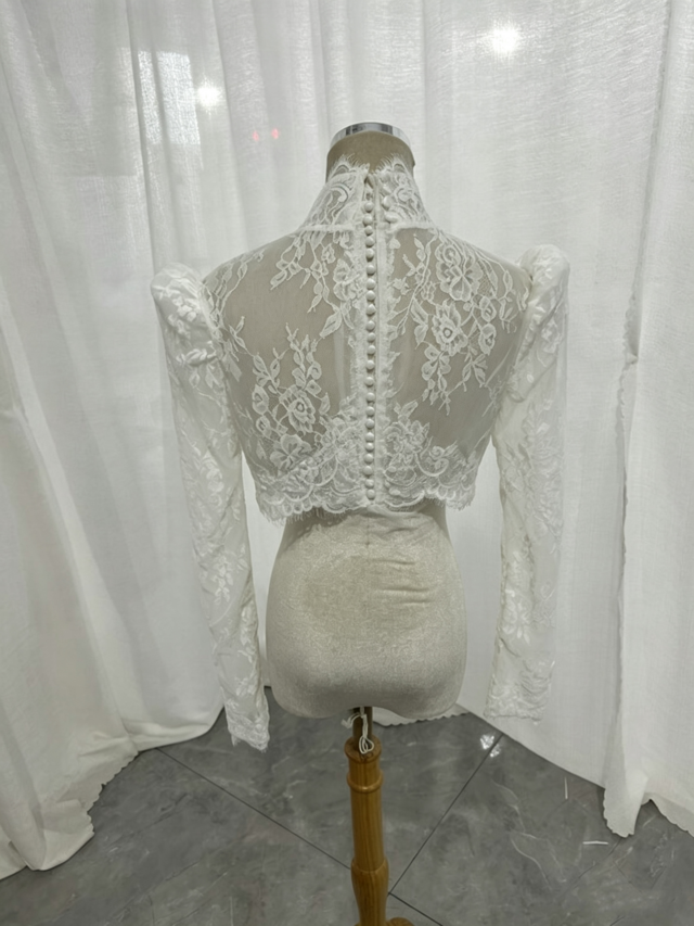 実例写真！ハイネック ボレロ 上品透け袖 長袖 美しい花レース くるみ