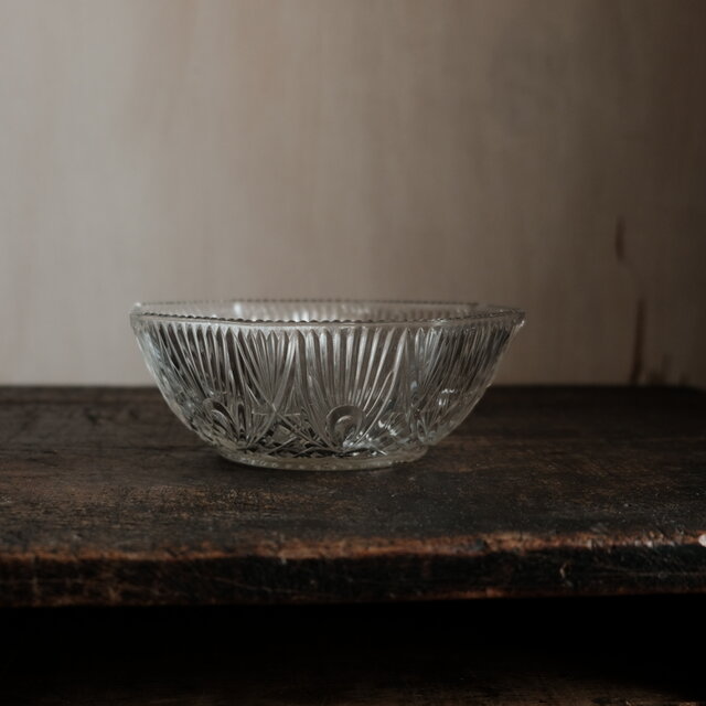 美しい文様◇プレスガラス粒縁中鉢 古民家 骨董/antiques アンニュイ