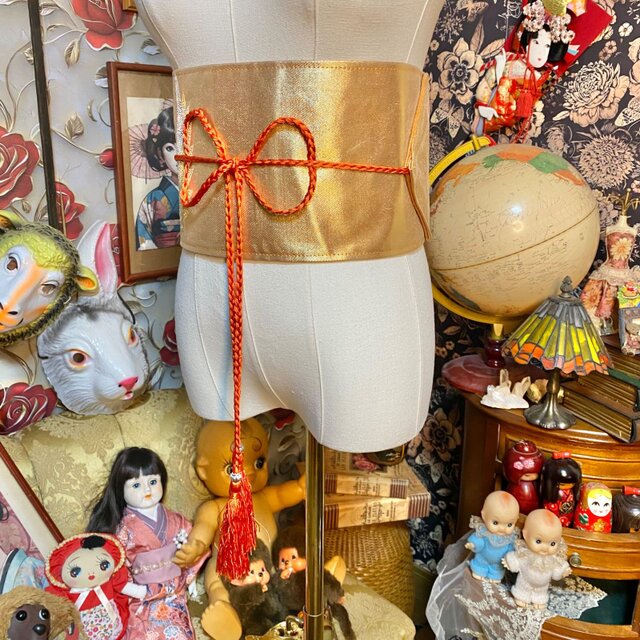名古屋帯 リメイク サッシュベルト 帯ベルト 和洋折衷 光沢感のある