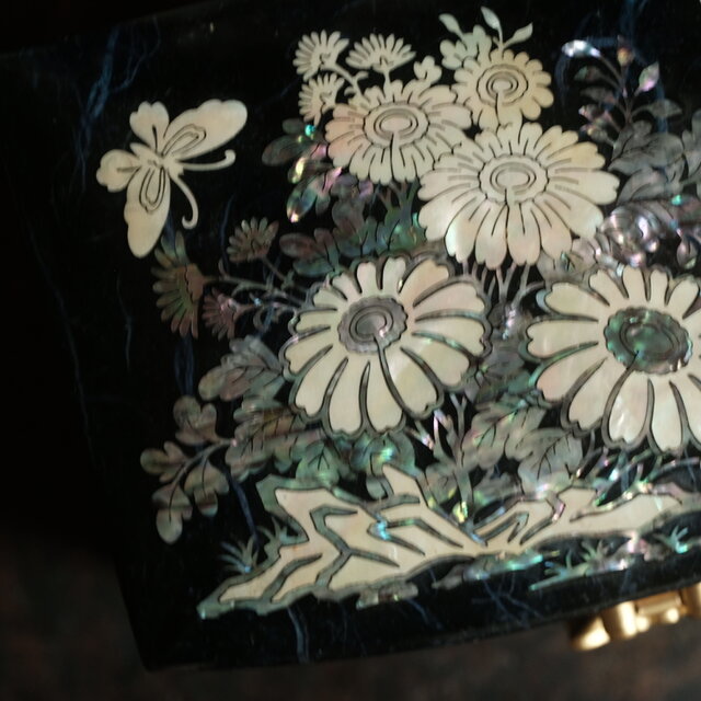 螺鈿細工で素敵◇花と蝶々 ジュエリーボックス 韓国 retro vintage
