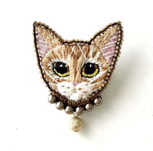 アビシニアン猫】手刺繍ブローチ 2way仕様(バッグチャームオプション