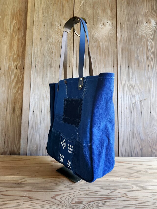 藍染めパッチワークトートバッグ | iichi 日々の暮らしを心地よくする