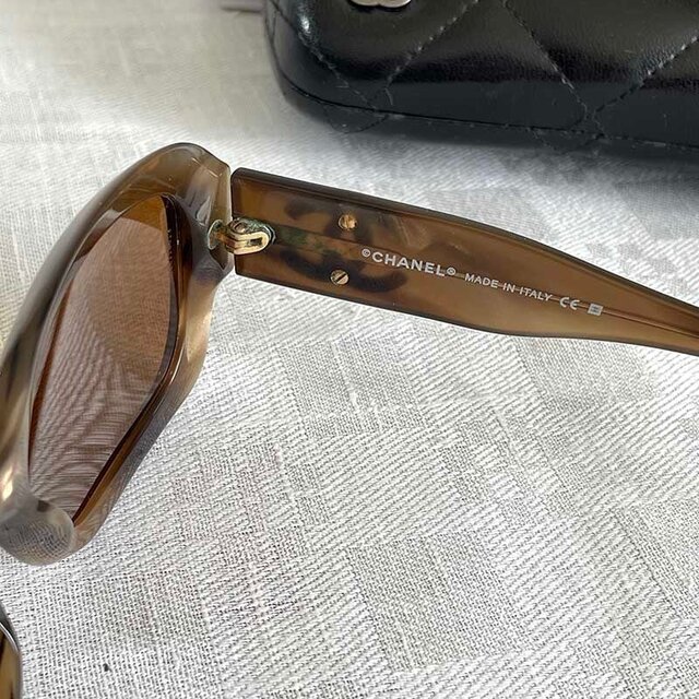 D319】CHANEL サングラス フランス製 ケース付き CHANEL ケース付き