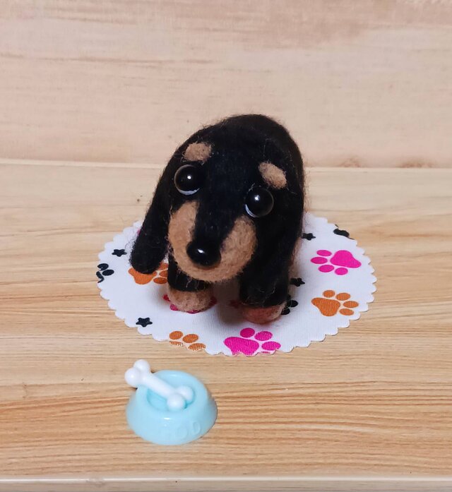 羊毛フェルト 小っちゃくて可愛いクロタンミニチュアダックスフンド