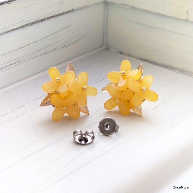 金木犀⁂様／オーダー品　ピアス4点 金木犀のピアス | iichi 日々の暮らしを心地よくするハンドメイドや