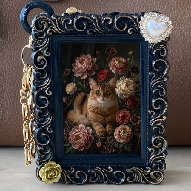 猫（ソマリ）バッグチャーム 花の油絵風アート ブラック額縁 | iichi