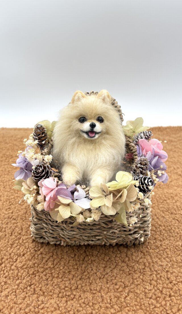 ポメラニアンのフラワーバスケット 羊毛フェルト Needle felted