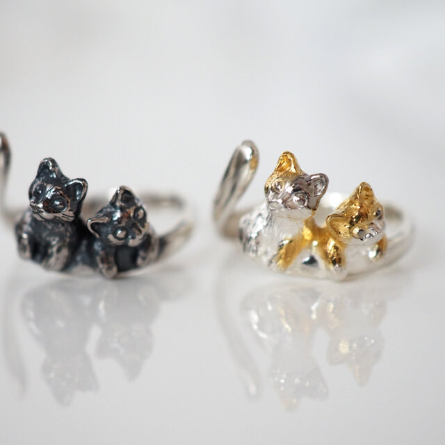 仲良し2匹の猫リング | iichi 日々の暮らしを心地よくするハンドメイド