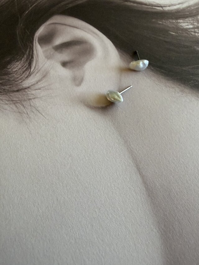 高品質淡水バロック小さなパールピアス 一粒芥子バロックパール