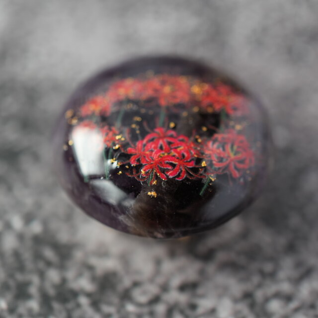天然石アメジストと彼岸花の帯留め ブローチ ポニーフックにも 金箔を