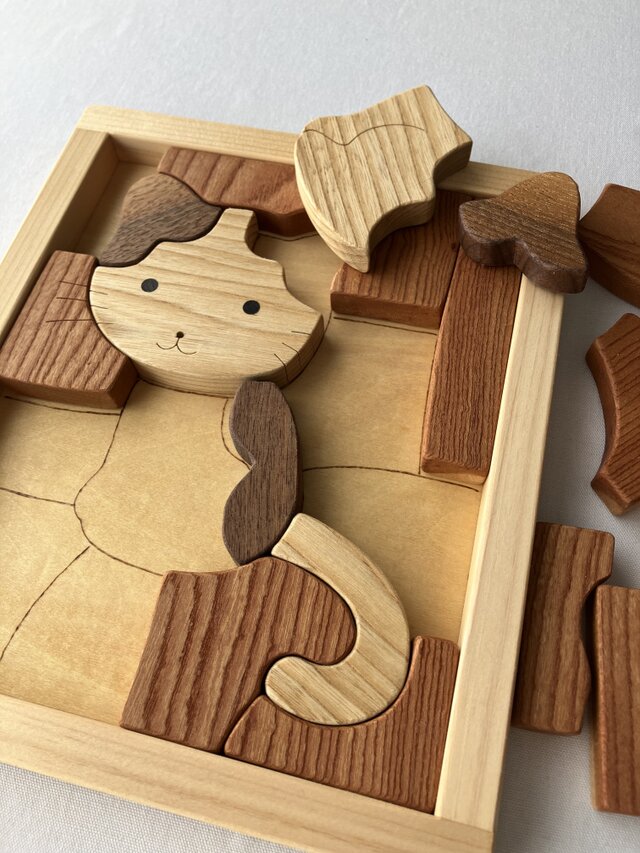 木製パズル猫 | iichi 日々の暮らしを心地よくするハンドメイドや