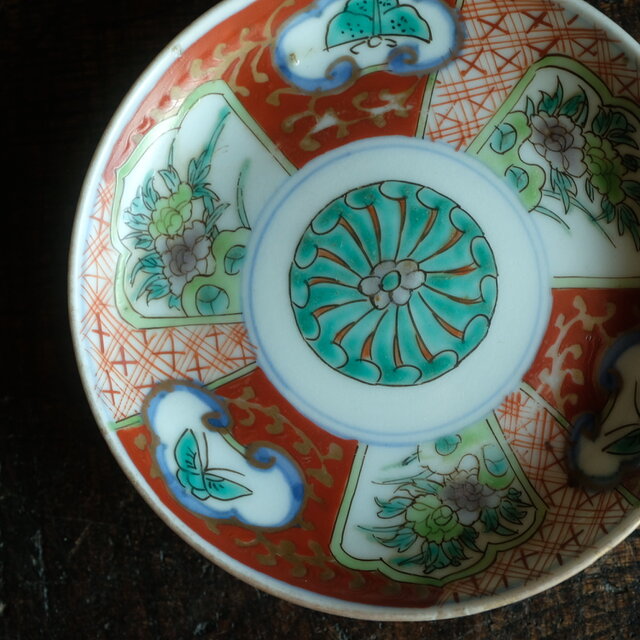 赤と浅葱色◇花と蝶。伊万里 花鳥文錦手金彩小皿 骨董/antiques 器 古