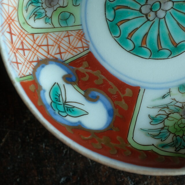 赤と浅葱色◇花と蝶。伊万里 花鳥文錦手金彩小皿 骨董/antiques 器 古