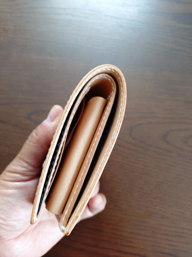 レザーカービング ビルフォード 二つ折り財布のコピー | iichi 日々の