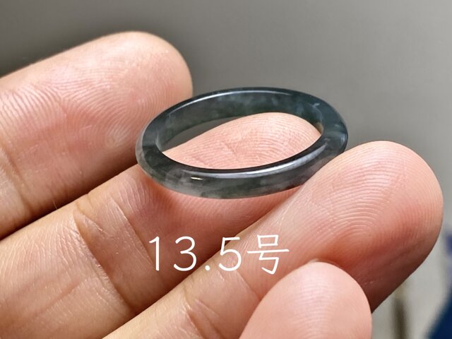 L13-217細身高氷種竹節リング13.5号グアテマラ産A貨本翡翠くりぬき黒翡翠 L18-247 氷種 黒翡翠 13.5号 グアテマラ産 A貨 本翡翠 くりぬき リング