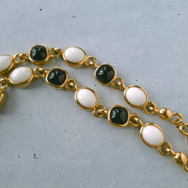 black white glass cabochon ヴィンテージネックレス | iichi 日々の