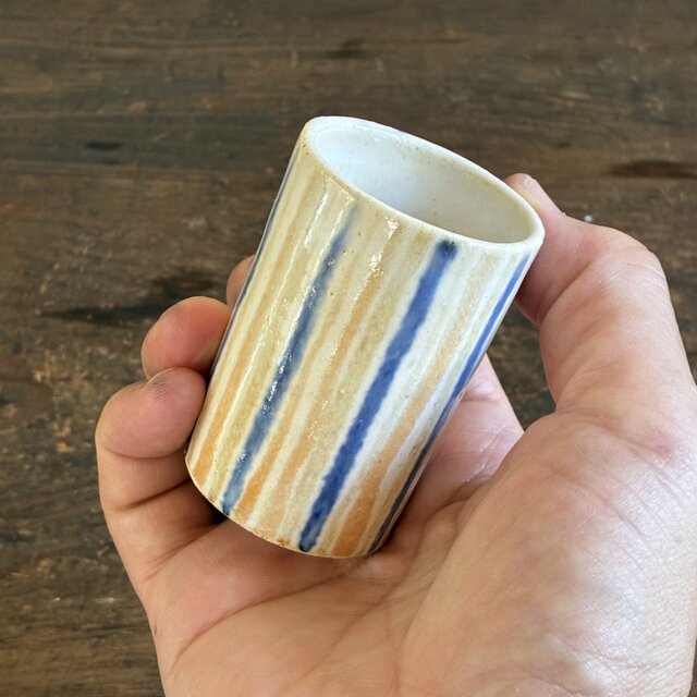 十草の筒形ミニ花入れ 一輪挿し 花器 和陶器 | iichi 日々の暮らしを
