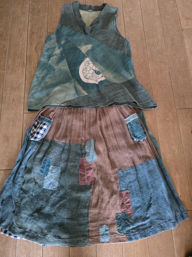 着物リメイク 手作り 麻の蚊帳リメイク ベスト 古布 パッチワーク