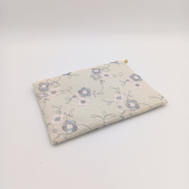 花柄刺繍 大きめポケットティッシュケース付きポーチ フラット 16cm 内
