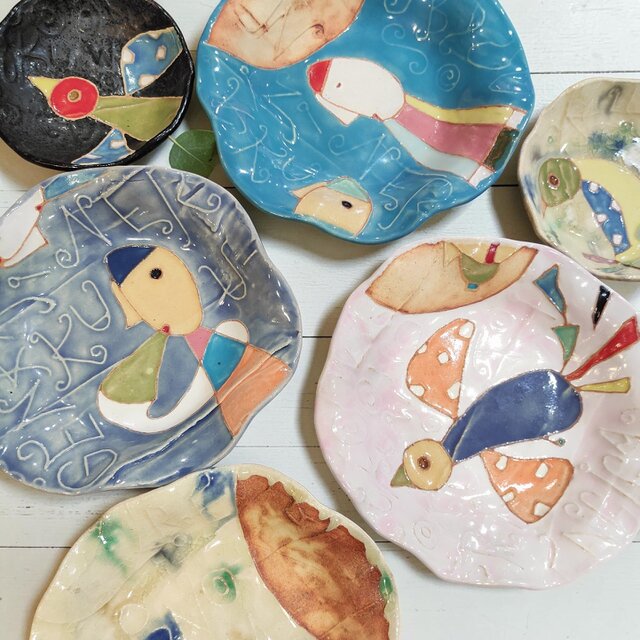 いぶし黒』明るく、楽しく、美味しく！TIDORI 小皿2 2026 | iichi 日々