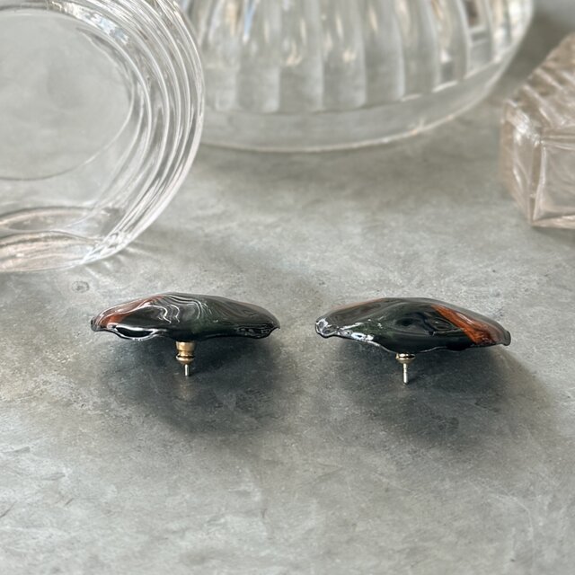P844-ヴィンテージピアス U.S.A. 1980's Geometric Enamel | iichi