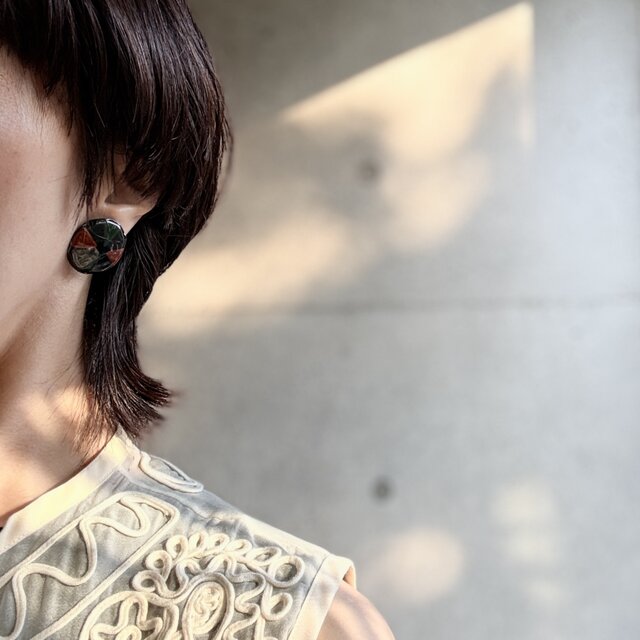 P844-ヴィンテージピアス U.S.A. 1980's Geometric Enamel | iichi