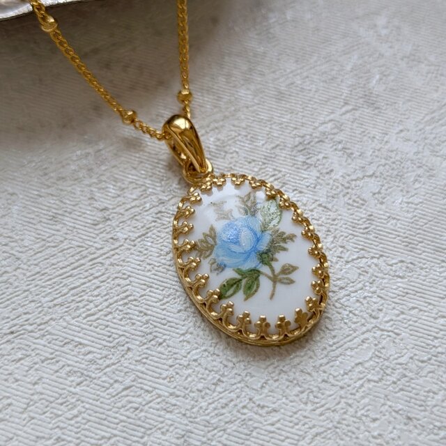 ヴィンテージガラス ブルーローズ 薔薇 フラワーカメオ オーバル