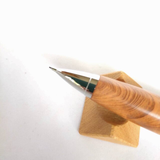 木軸シャープペンシル 屋久杉 [木 GLOW PEN] | iichi 日々の暮らしを
