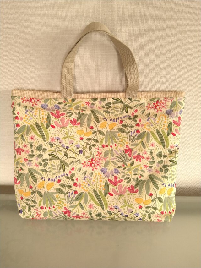 花柄のレッスンバッグ、上履袋、巾着、ランチマットの4点セット