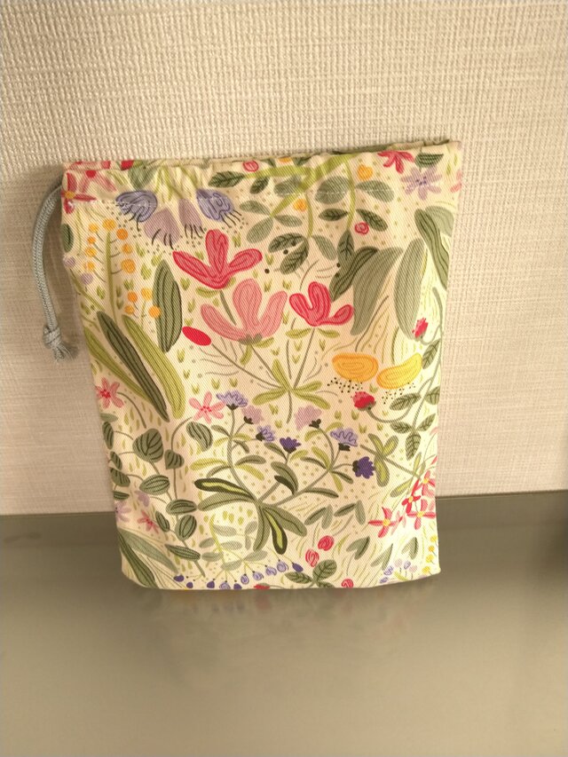 花柄のレッスンバッグ、上履袋、巾着、ランチマットの4点セット