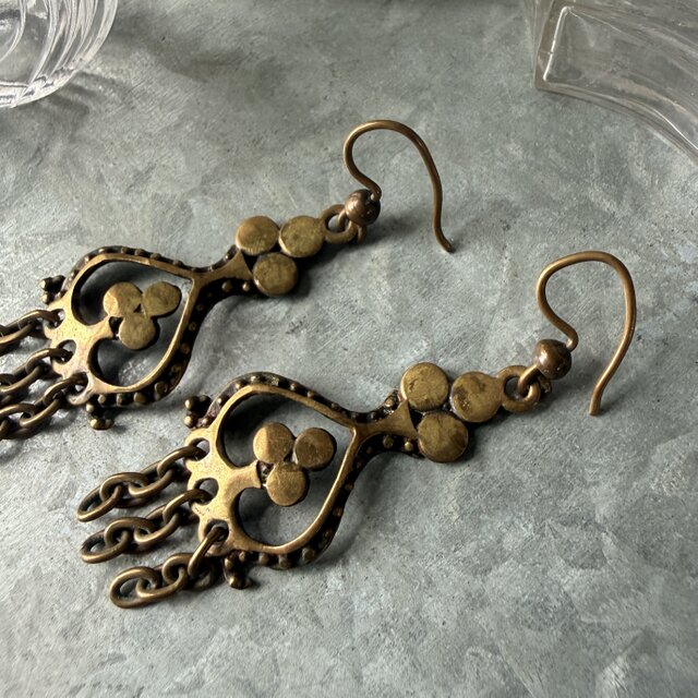 P845-ヴィンテージピアス U.S.A. 1970-80's Antique Brass Fringe