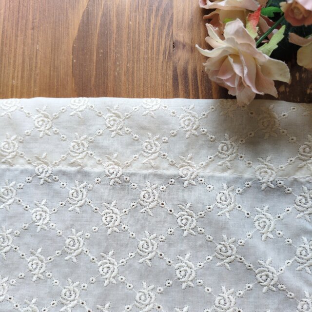 Vintage LECIEN ― 薔薇のアンティーク調カフェカーテン | iichi 日々の