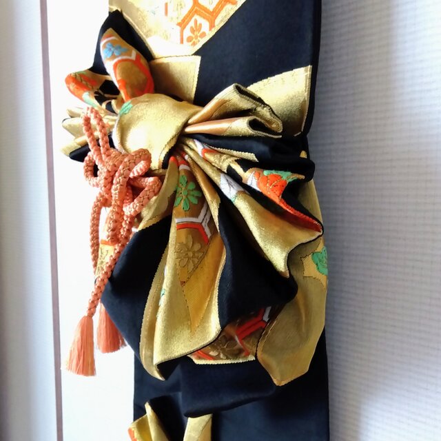花華】超ジャマになるタペストリー | iichi 日々の暮らしを心地よく