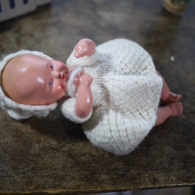 シルトクレート ニットドレスの赤ちゃん 13cm ドイツ ヴィンテージ