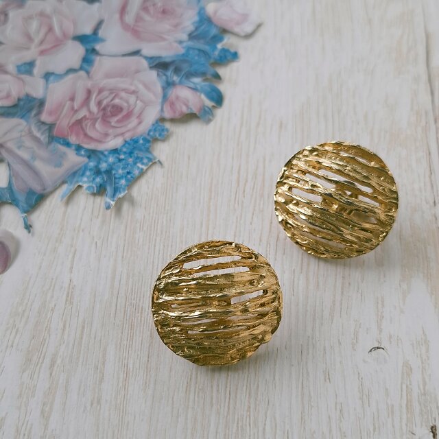 TRIFARI》 gold openwork round トリファリ ヴィンテージイヤリング