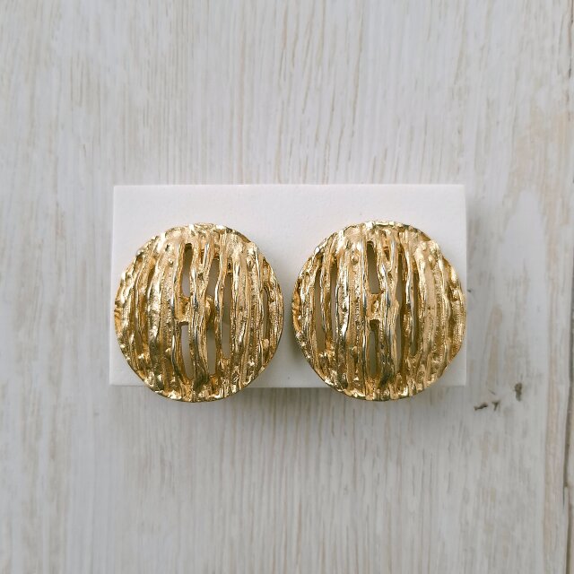 TRIFARI》 gold openwork round トリファリ ヴィンテージイヤリング