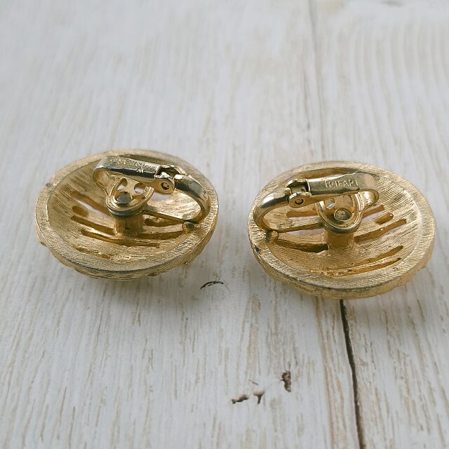 TRIFARI》 gold openwork round トリファリ ヴィンテージイヤリング