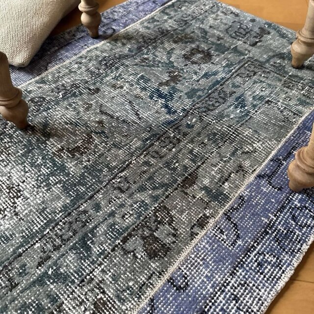 65×106 パッチワーク 空色ブルー×ラムネ色 トルコヴィンテージラグ