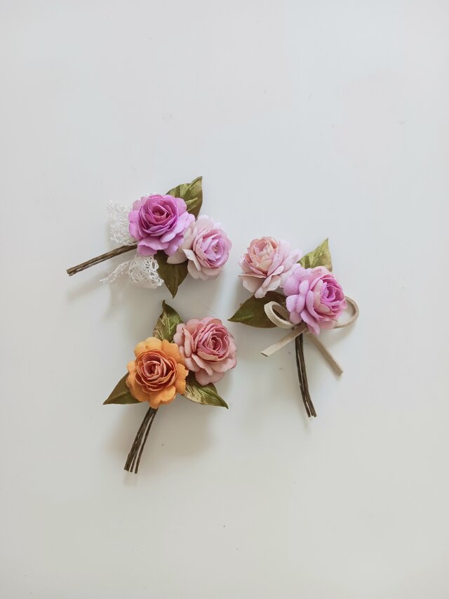 ハンドメイド布花　小さいな薔薇 染め布花＊お洒落なミニ薔薇のコサージュ | iichi 日々の暮らしを
