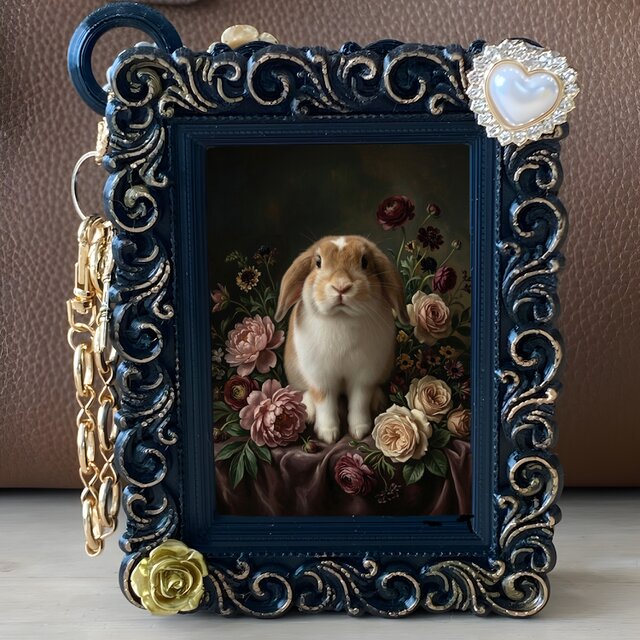 うさぎ（ミニロップ）バッグチャーム 花の油絵風アート ブラック額縁