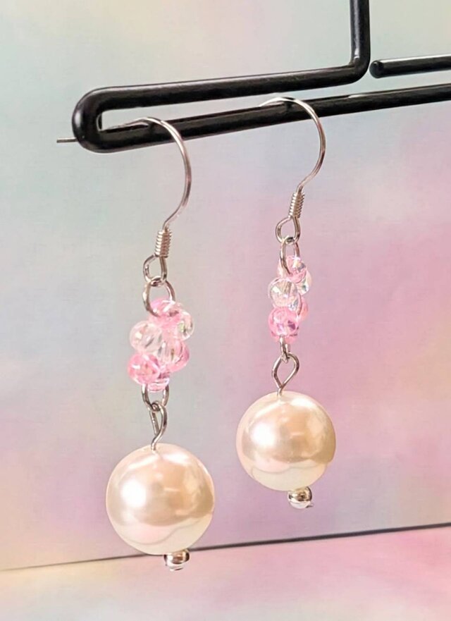 ぷっくりお花ビーズ×大粒パールのうる艶フリルピアス/イヤリング