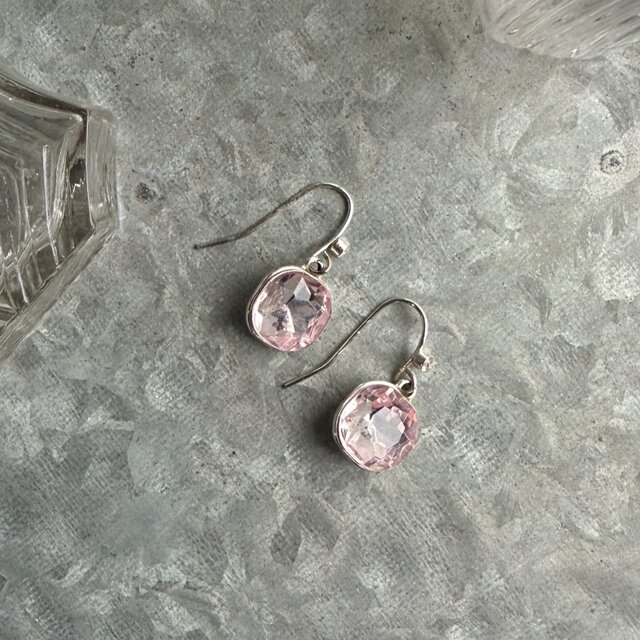 PA528-【 AVON 】エイボン・ヴィンテージピアス 1980-90's Light Pink