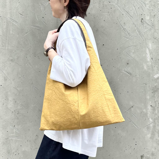肩にかけやすくたっぷり荷物が入る！オオカミ少年：カラシ（天日干し