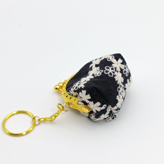 刺繍 ミニがま口キーホルダー 5cm口金 アクセサリーケース バッグ