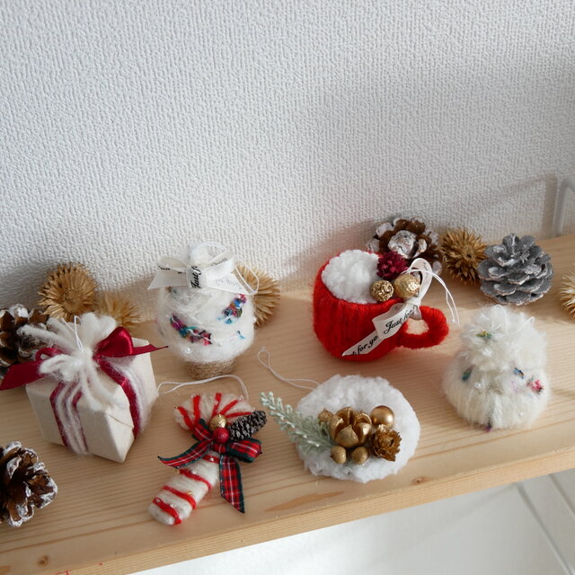 Christmas 】クリスマスオーナメント｜毛糸の小物6点｜ドライフラワー