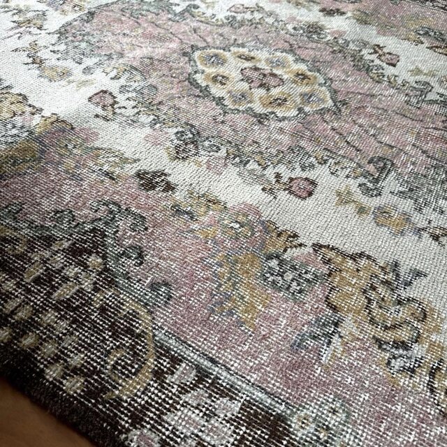 上品✳︎55×99✳︎くすみピンク　穏やかグレー　メダリオン　トルコヴィンテージラグ 美品118×212 淡いピンク×ブラウン メダリオン トルコヴィンテージラグ