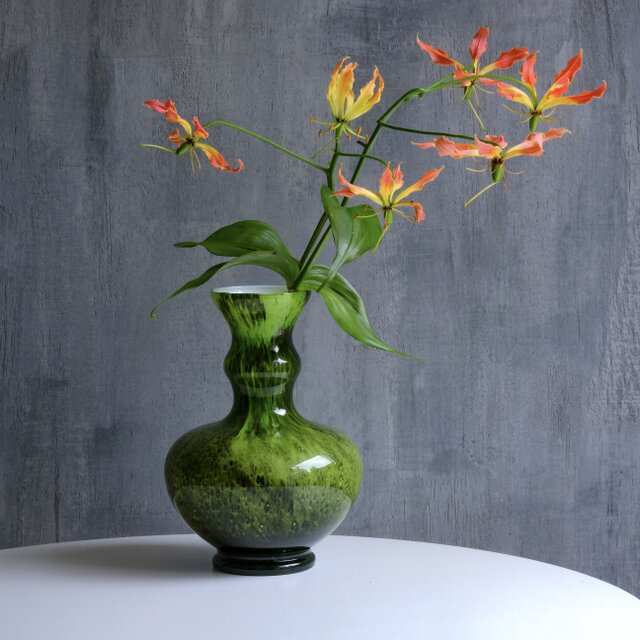 ヴィンテージ　ガラス　オブジェ　花瓶 Opaline Florence Vintage Glass Vase / イタリア製 / ヴィンテージ
