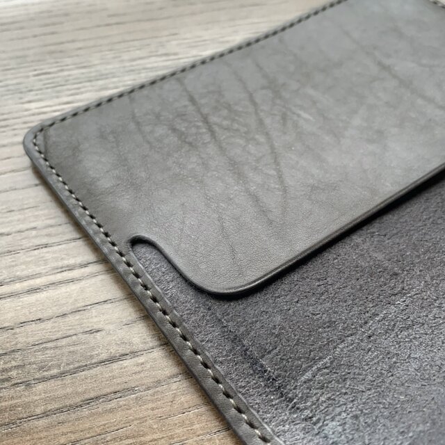 限定品／文庫本サイズ》レザーブックカバー（Cenere／Topo） | iichi