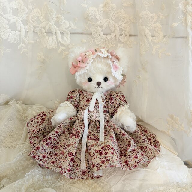 テディベア 国内作家様 ボンネットの女の子 お花のボンネット・エーデルワイス【白】 | iichi 日々の暮らしを